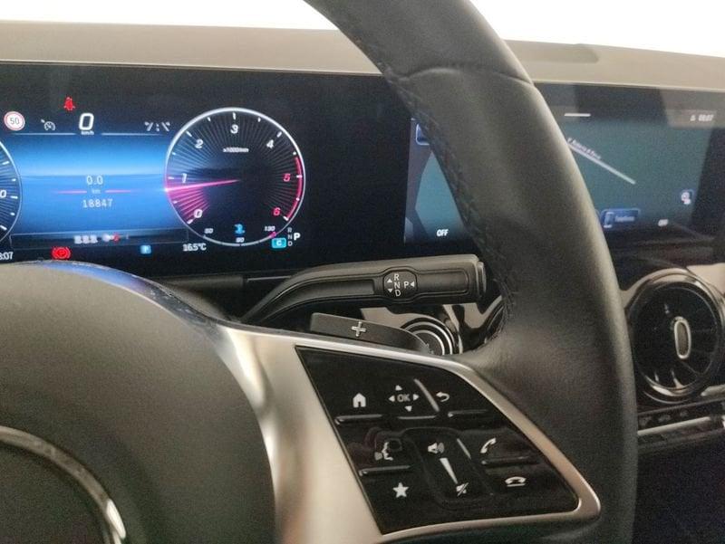 Mercedes-Benz GLA 180 d Advanced auto