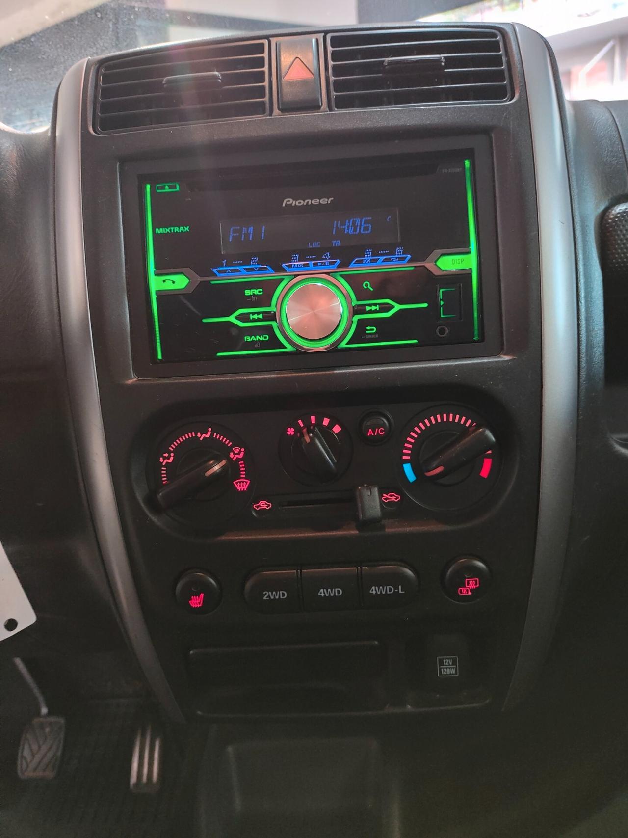 Suzuki Jimny 1.3 Benz .4WD