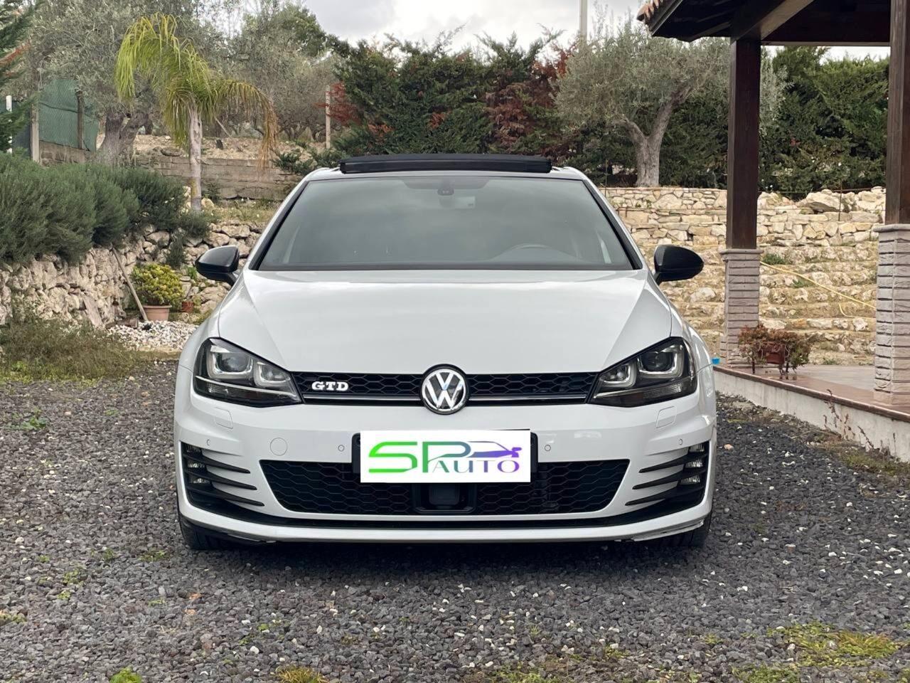 Volkswagen Golf GTD 2.0 TDI DSG TETTO PANORAMICO APRIBILE