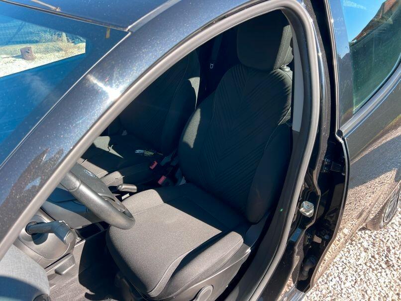 Lancia Ypsilon 1.0 FireFly 5 porte S&S Hybrid Gold