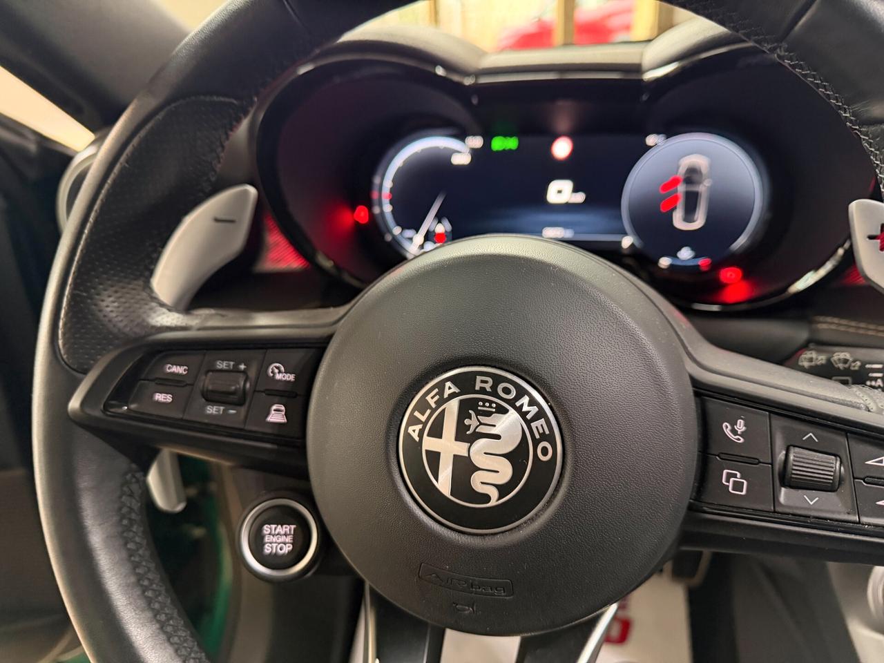 Alfa Romeo Tonale 1.6 diesel 130 CV TCT6 Veloce Verde Montreal