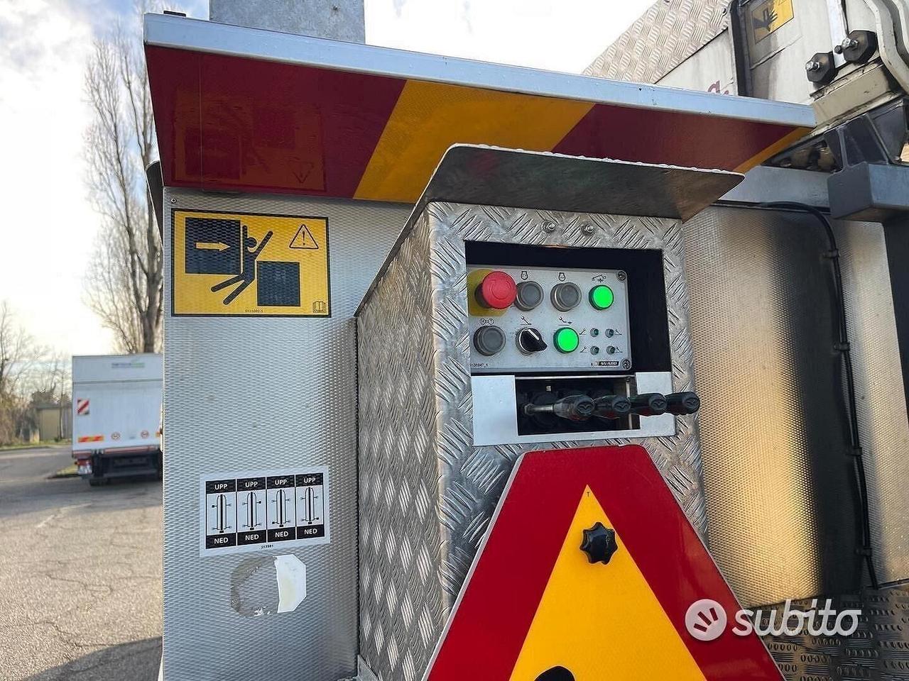 Piattaforma -PARI AL NUOVOO 30 MILA KM -OK PERMUTE