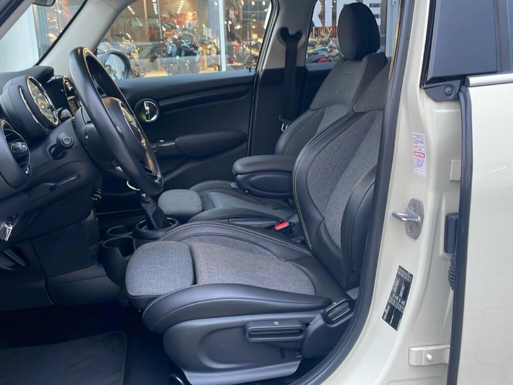 Mini Cooper D 1.5 D Cooper D Hype Auto