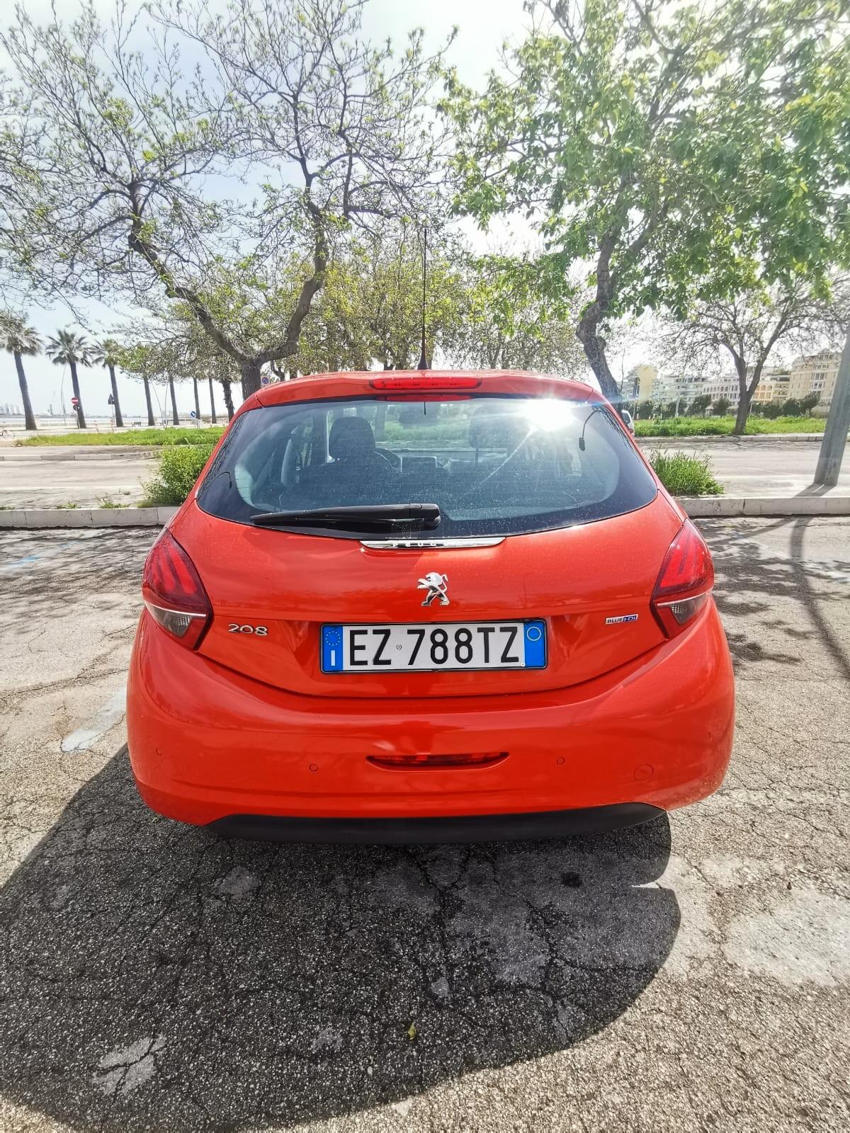 Peugeot 208 BlueHDi 75 5 porte Active - 2015