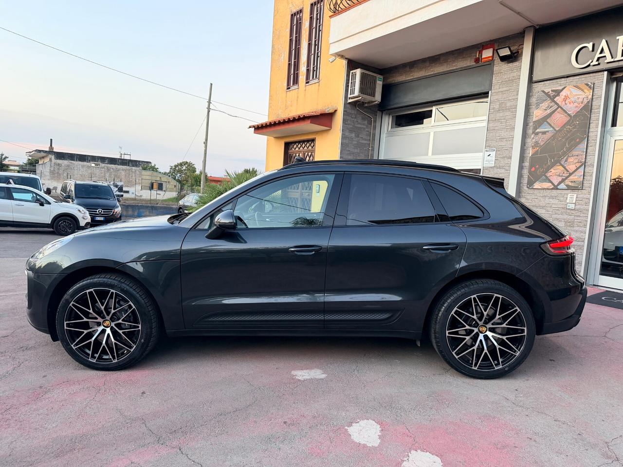Porsche Macan 2.0 265- PASM-TETTO-MY 22-IPER FULL