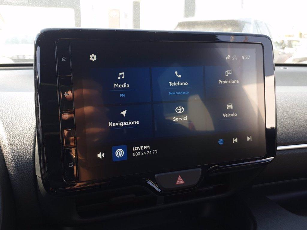 TOYOTA Yaris 1.5h lounge del 2022