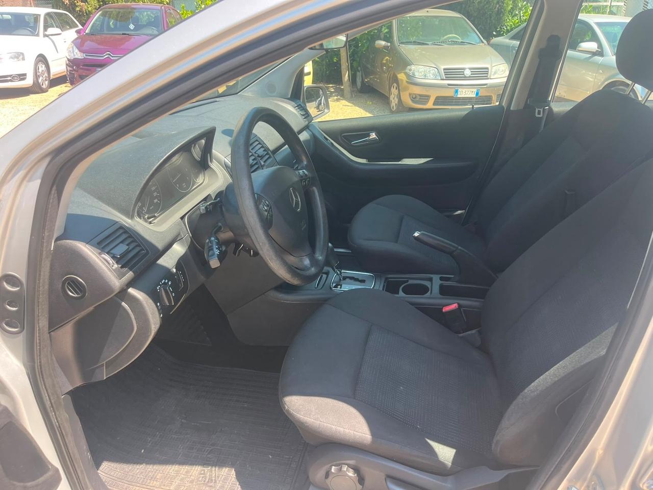 Mercedes-benz A 160 180 AUTOMATIC Premium