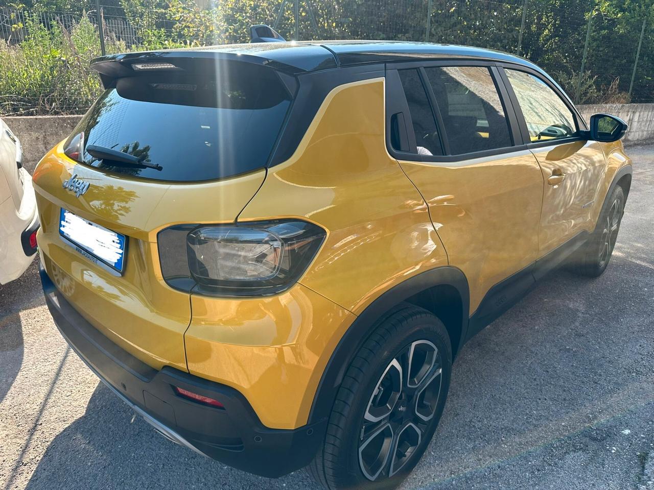 Jeep Avenger 1.2 Turbo 100 CV MHEV Summit
