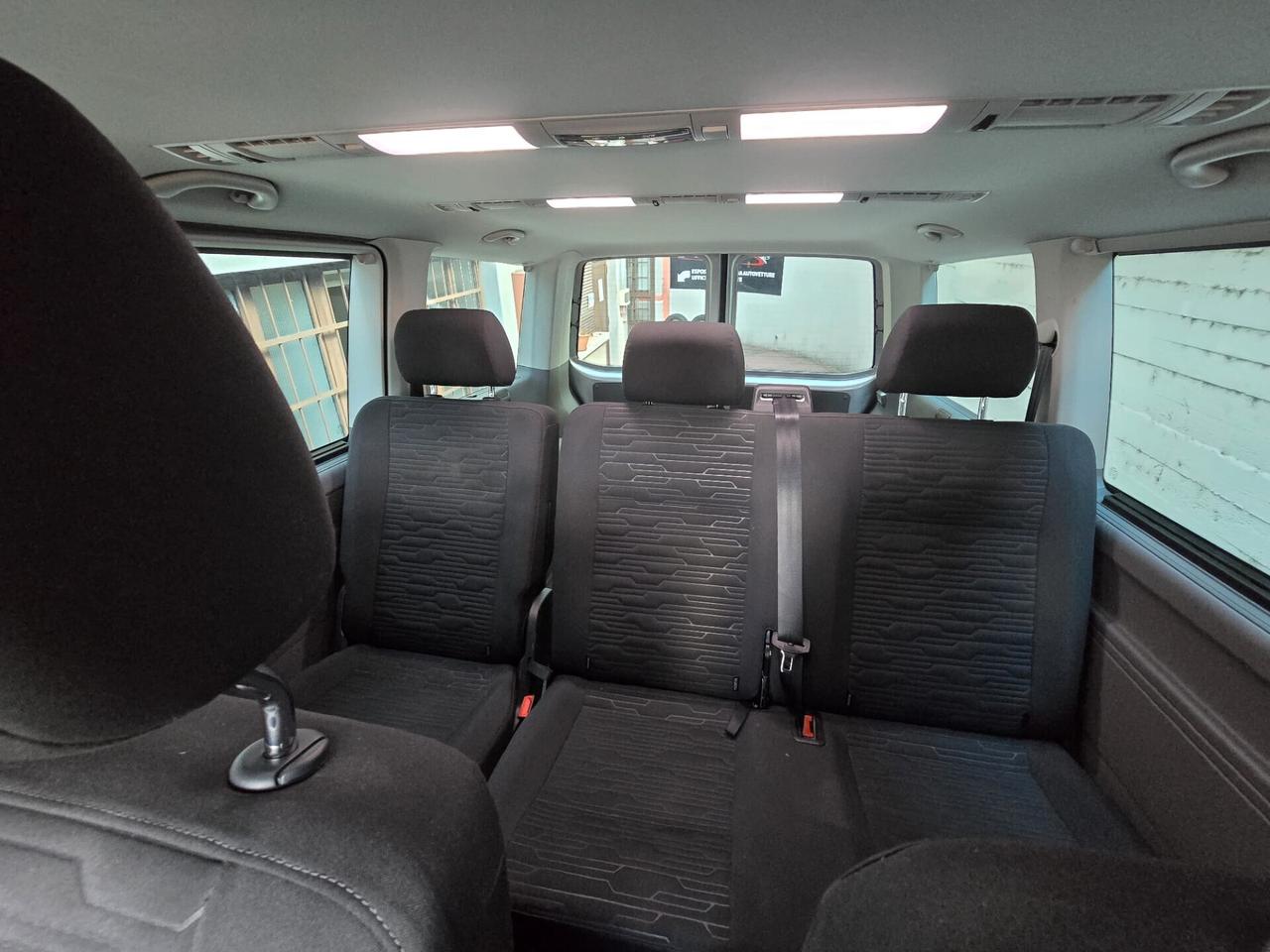 Volkswagen T6.1 Caravelle - AUTOMATICO - PREZZO IVA ESCLUSA