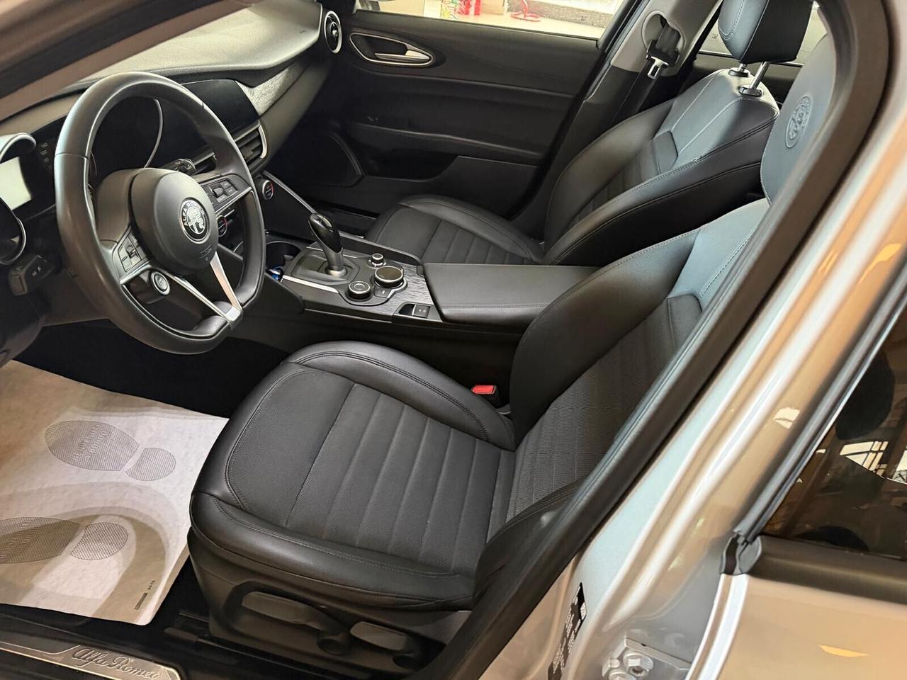 Alfa Romeo Giulia 2.2 TURBODIESEL 160 cv. AT8 EXECUTIVE (Nav)