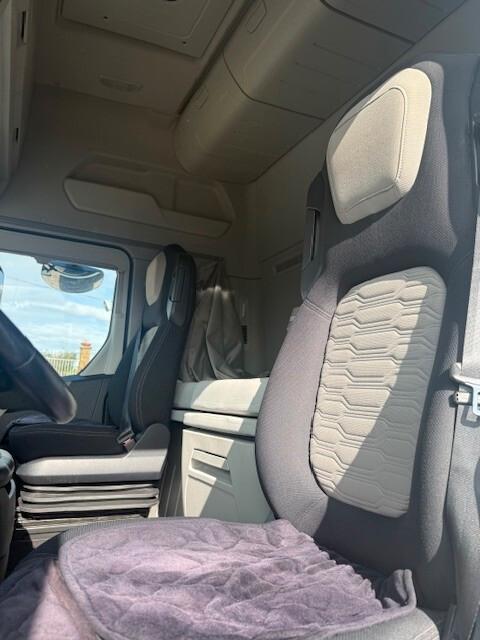 Trattore stradale Ford F-MAX500