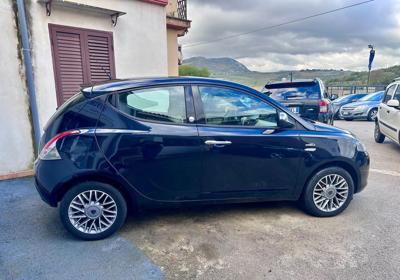 Lancia Ypsilon 1.2 69 CV 5 porte GPL Ecochic Gold