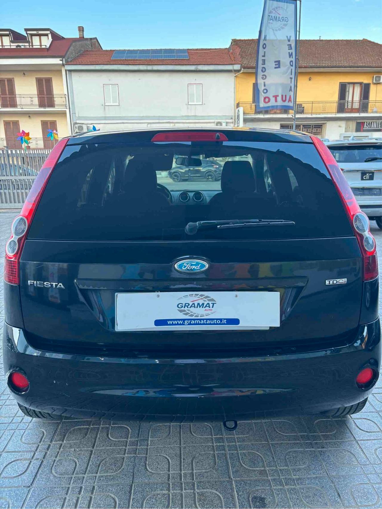 Ford Fiesta .