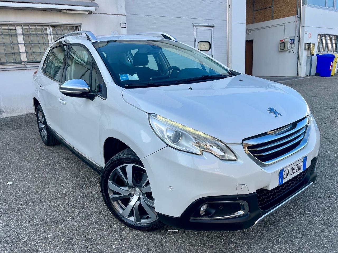 Peugeot 2008 1.6benz 2014 141.000km tagliandati