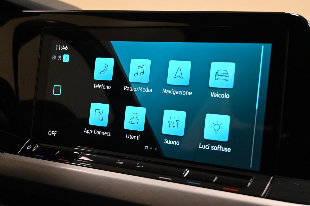 VOLKSWAGEN Golf 8ª serie Golf 1.0 TSI EVO Life