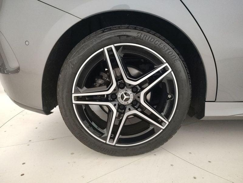 Mercedes-Benz Classe B B 180 AMG Line Advanced Plus auto