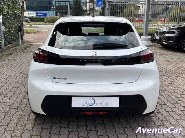 PEUGEOT 208 e Active Pack 100kW ADATTA A NEOPATENTATI IVA ESP.