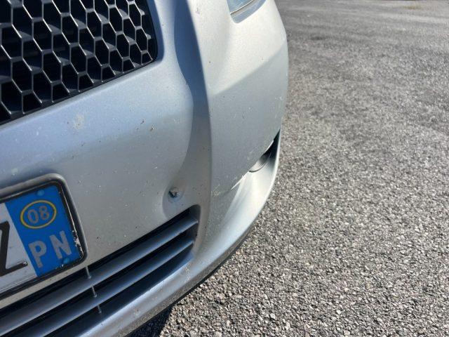 TOYOTA Yaris 1.0 5 porte