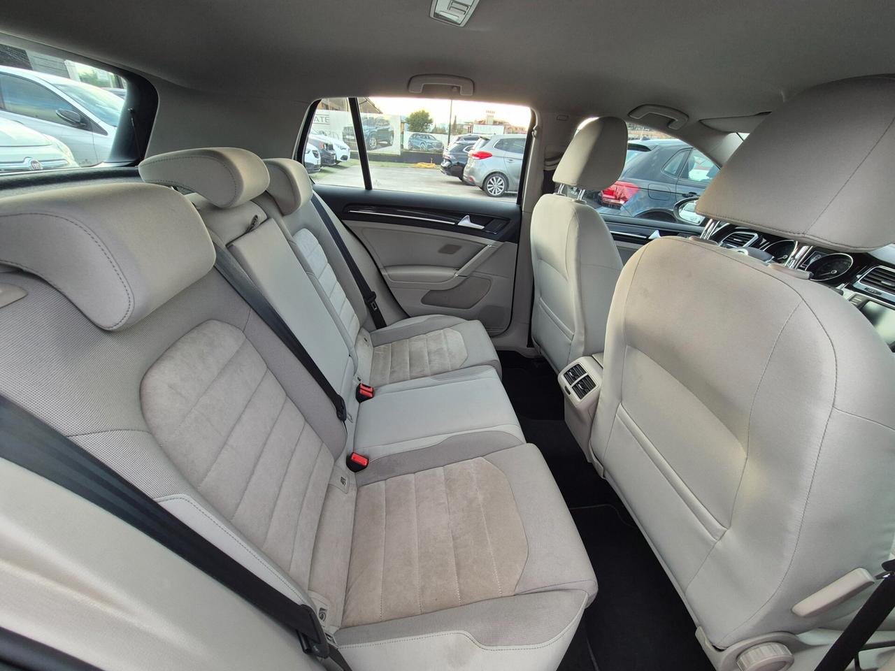 Volkswagen Golf 1.6 TDI 110 CV 5p. Highline BlueMotion Technology