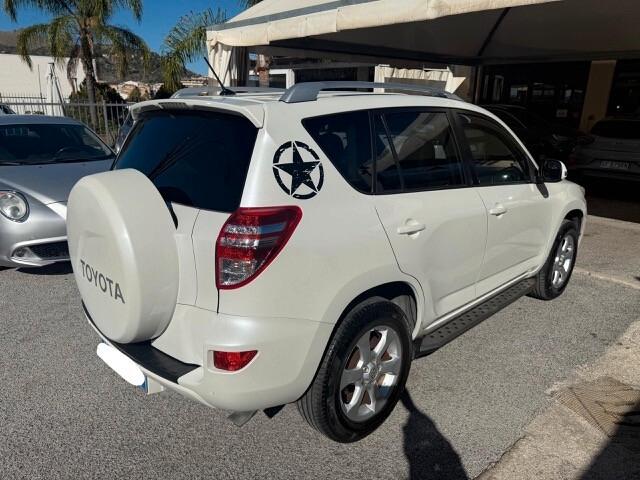 Toyota RAV 4 RAV4 2.2 D-4D 150 CV DPF Exclusive