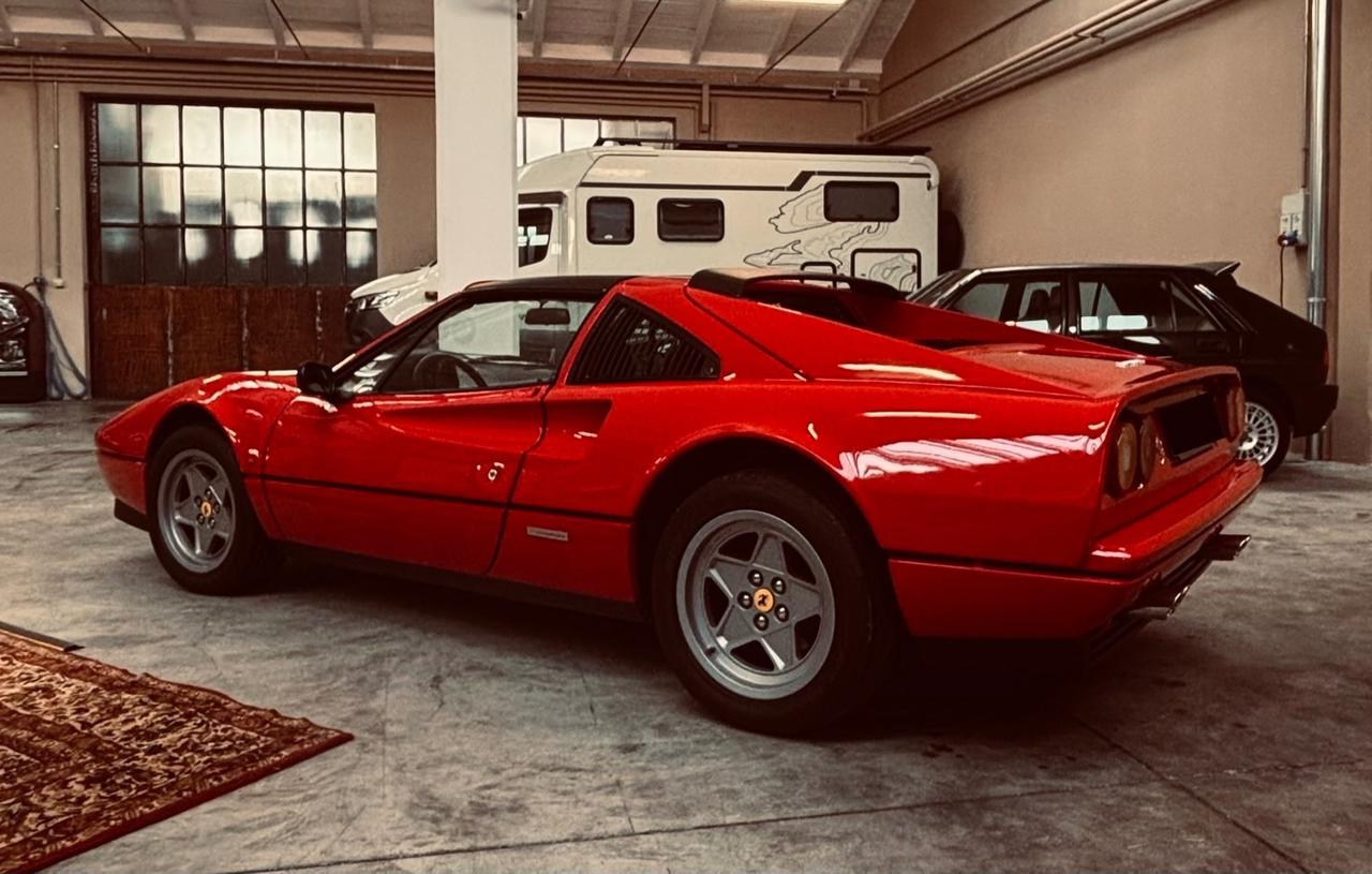 Ferrari 328 GTS