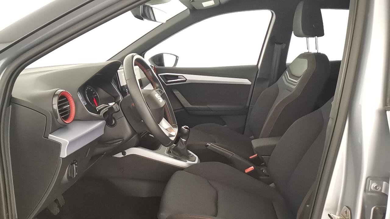 SEAT Arona 2022 - Arona 1.0 tgi FR 90cv