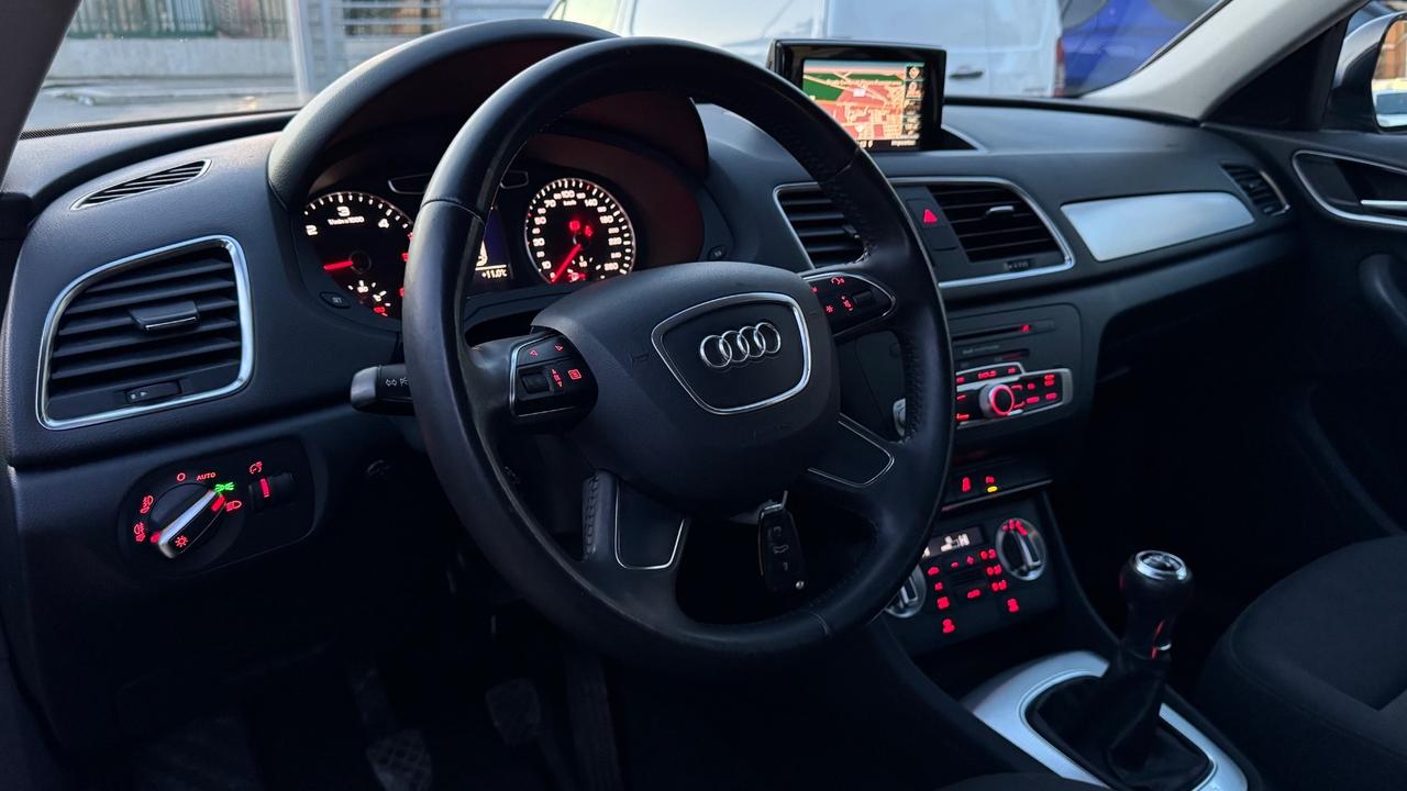 Audi Q3 2.0 TDI Buisness plus -2012