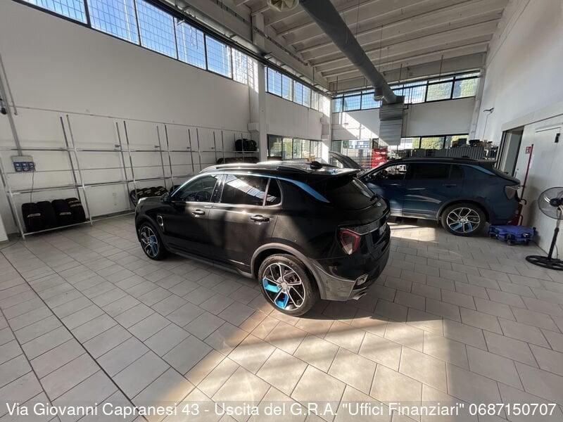 Lynk & Co 01 01 PHEV