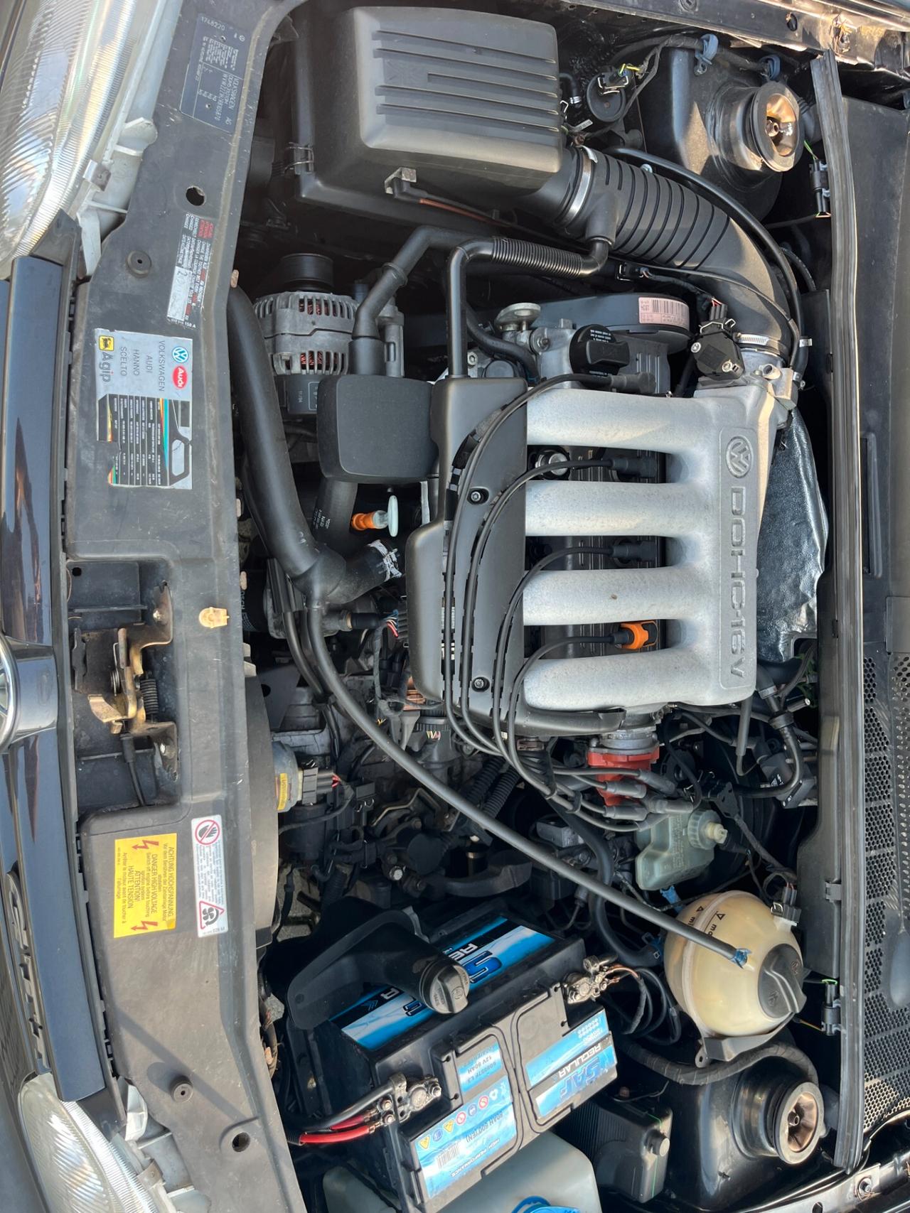Volkswagen Golf 2.0 16V cat 5 porte GTI