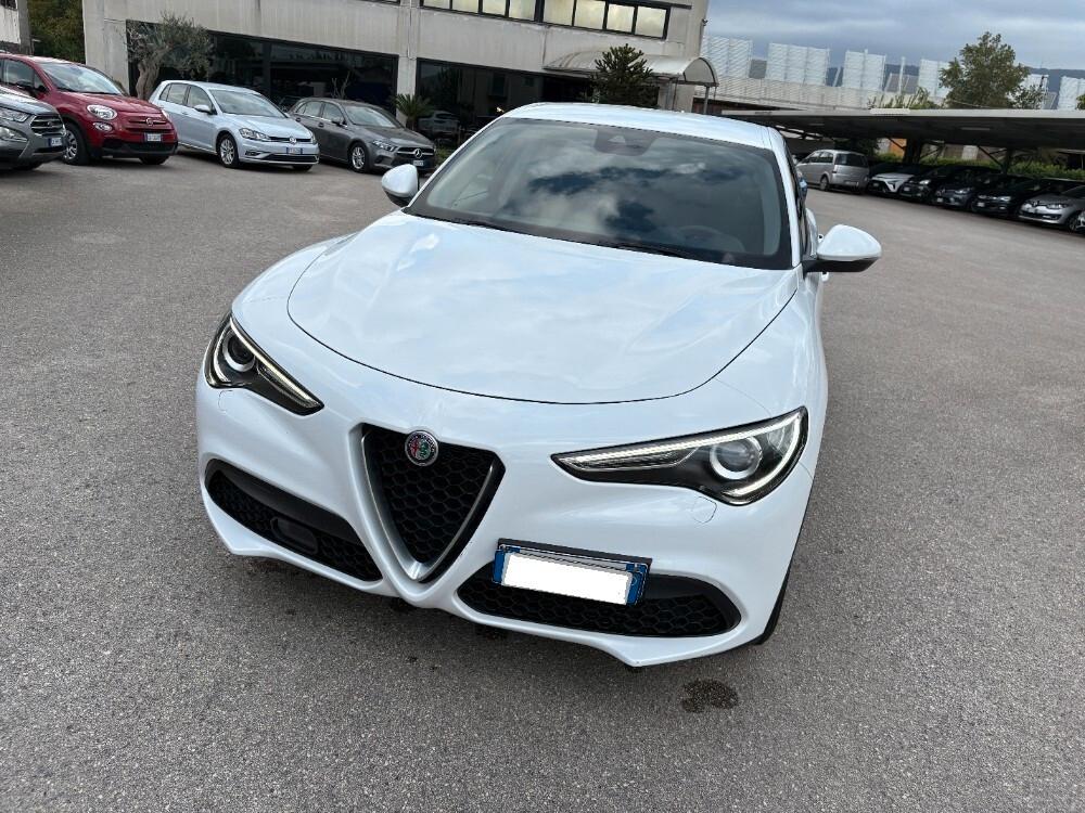 Alfa Romeo Stelvio 2.2 Turbodiesel 190 CV AT8 RWD Business