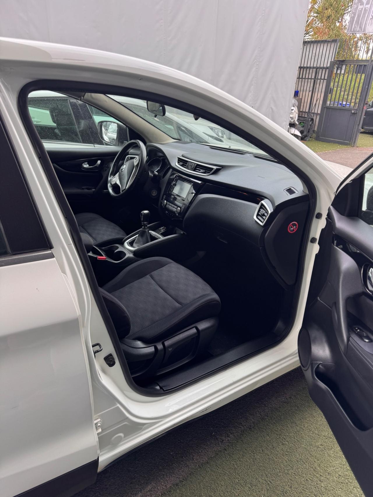 Nissan Qashqai 1.5 dCi Visia