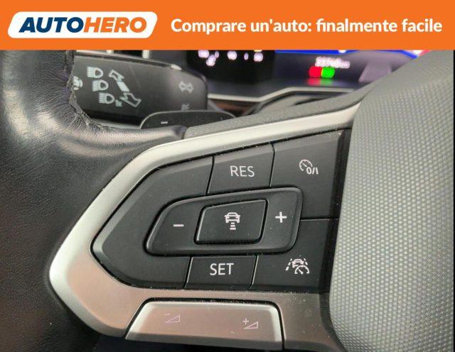 VOLKSWAGEN Polo 1.0 TSI DSG R-Line