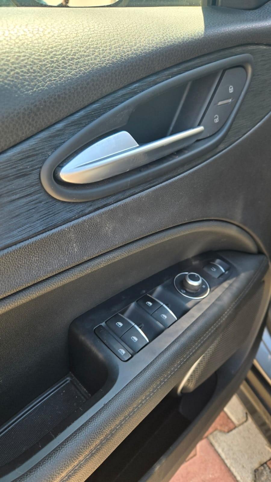 Alfa Romeo Stelvio 2.2 t Business Q4 190V auto Led Uff Italy Nav USB