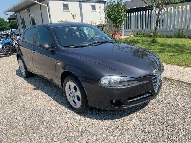 ALFA ROMEO 147 1.9 JTD (120) 5 porte Distinctive