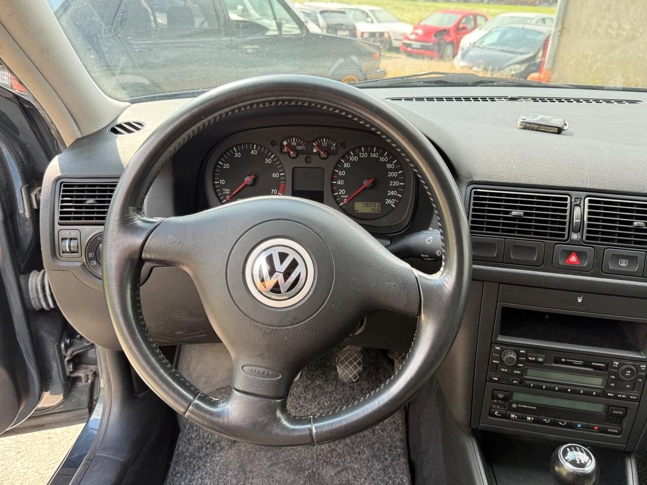 Volkswagen Golf 1.6 16V cat 3 porte Highline