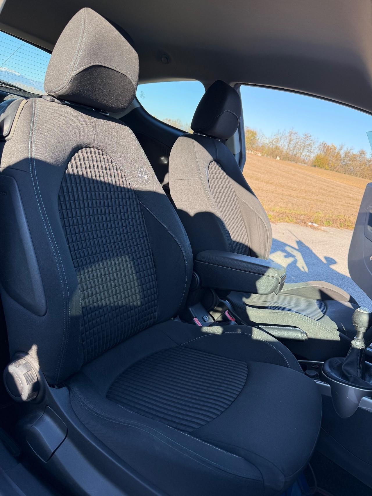 Alfa Romeo MiTo 1.6 JTDm 16V Distinctive Sport Pack