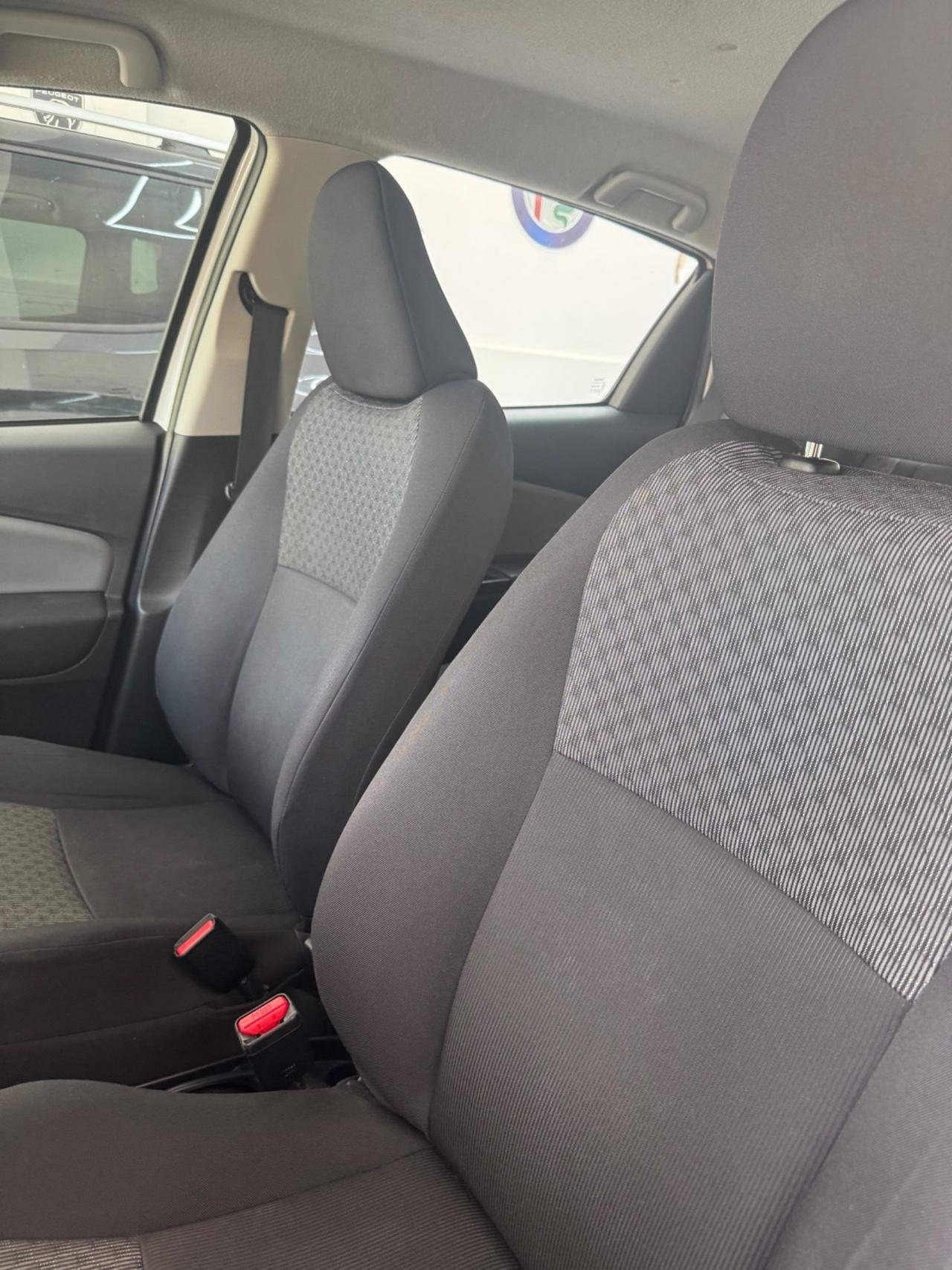 Toyota Yaris 1.0 5 porte Lounge