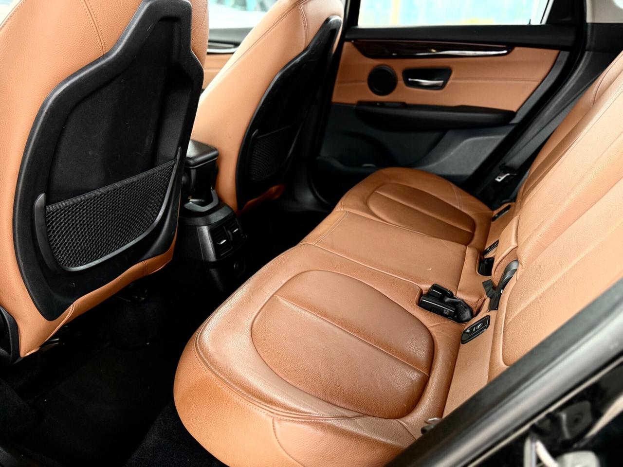 Bmw 216d Active Tourer Luxury *PELLE*FARI LED