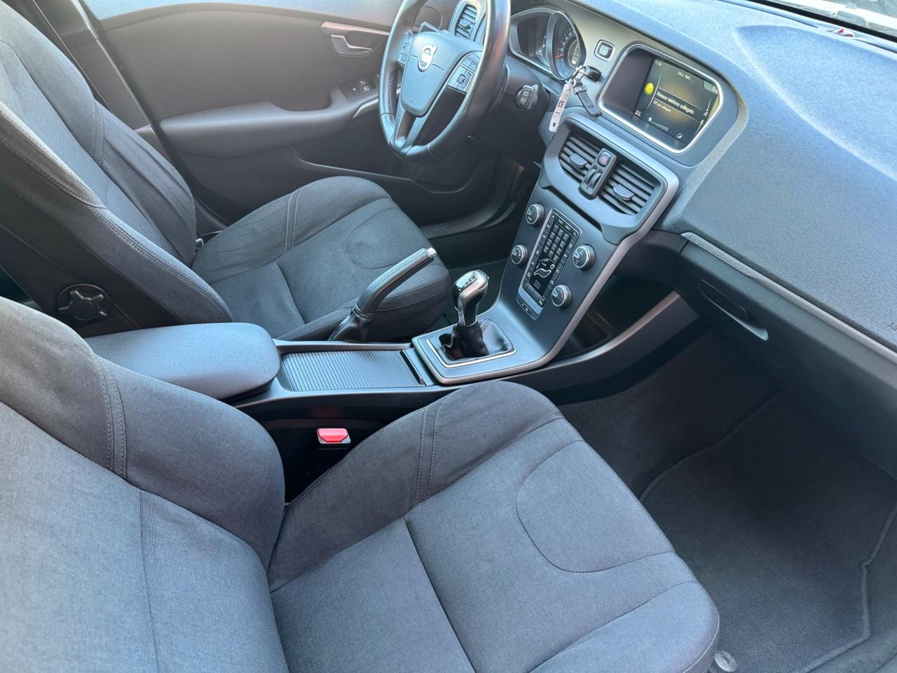 Volvo V40 Cross Country V40 Cross Country D2 1.6 Momentum