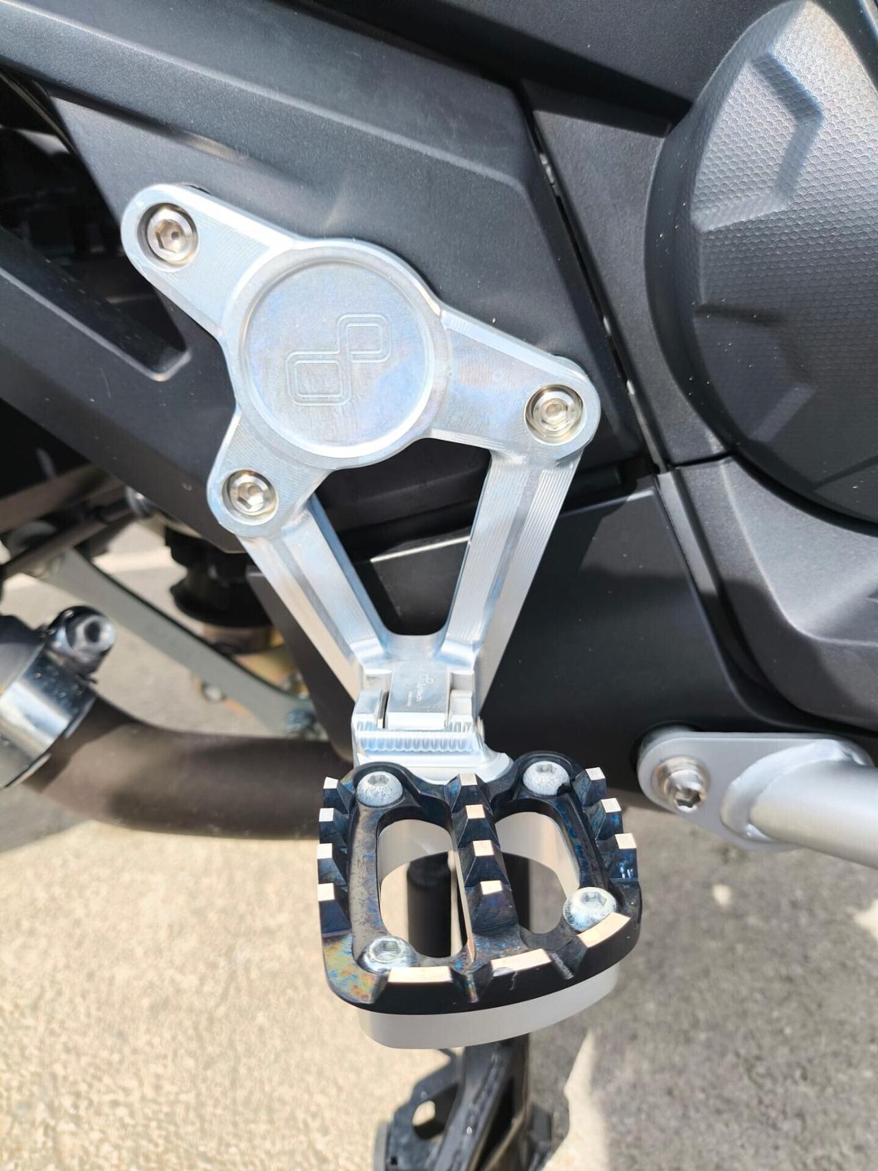 MOTO HONDA ADV 750 VERSIONE USA PARI AL NUOVO RIF:6325