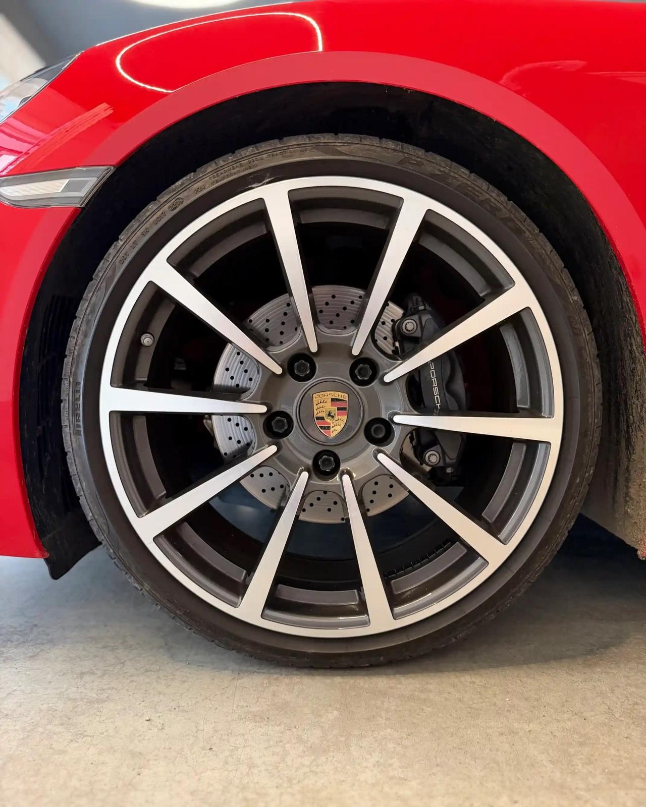 Porsche 718 Spyder Boxster 2.0