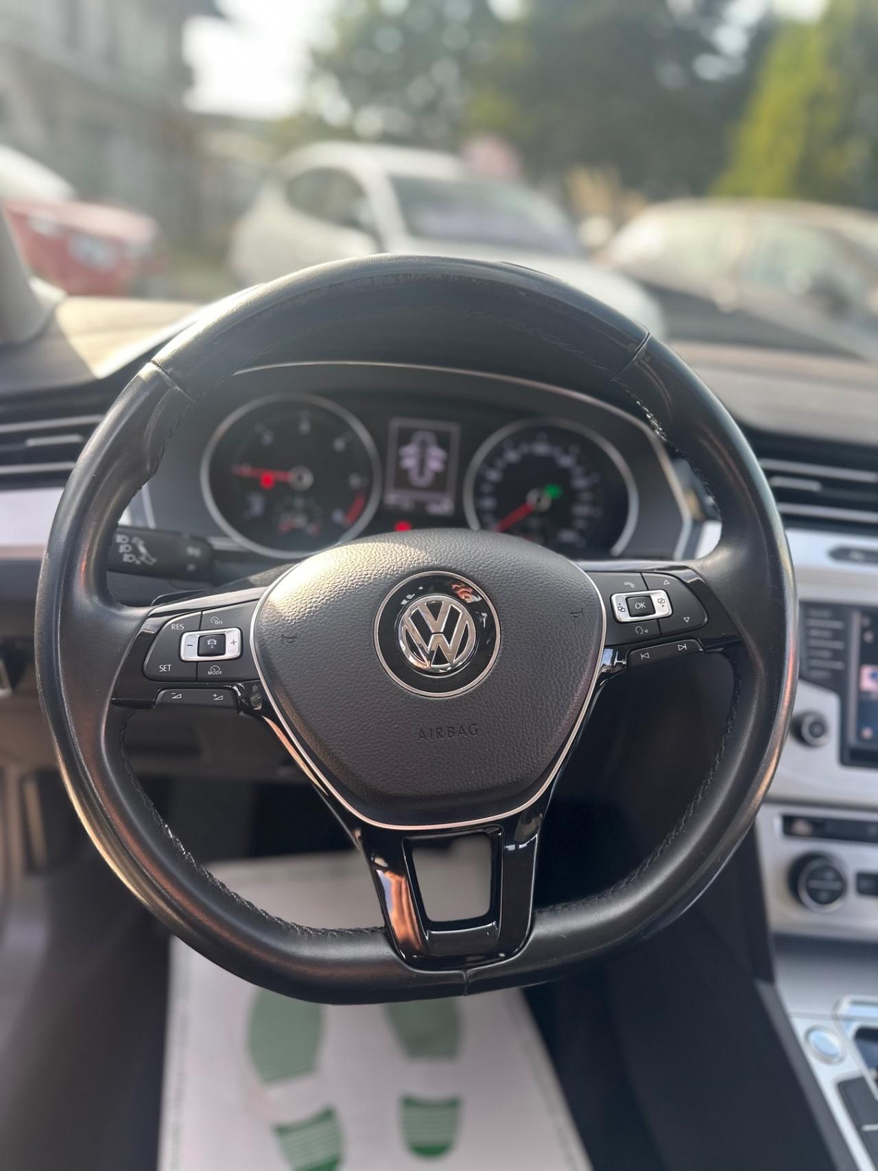 Volkswagen Passat Variant 2.0 TDI DSG Highline BlueMotion Technology