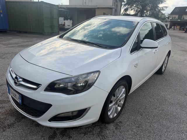 OPEL Astra 1.7 CDTI 110CV Sports Tourer Cosmo Bellissima