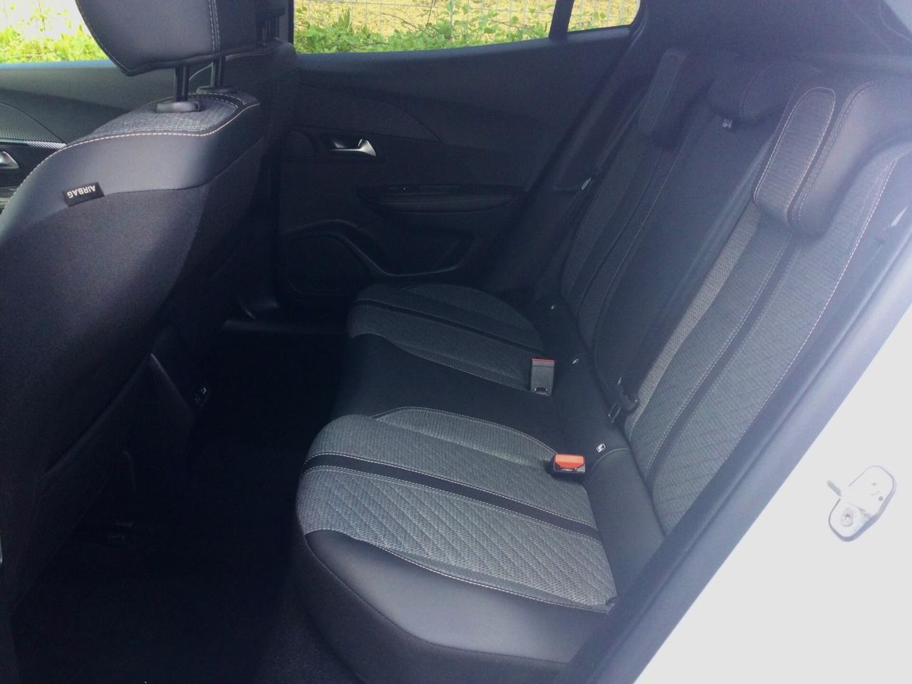 Peugeot 2008 PureTech 100 Cv Allure