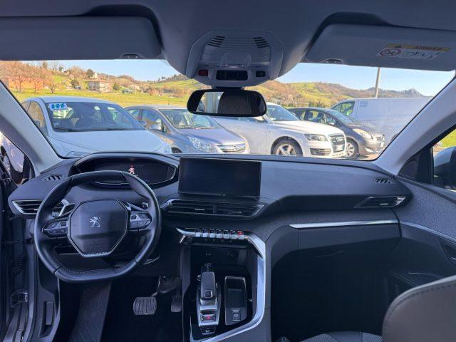 PEUGEOT 5008 130cv EAT8 ALLURE IVA ESPOSTA 7 POSTI automatica