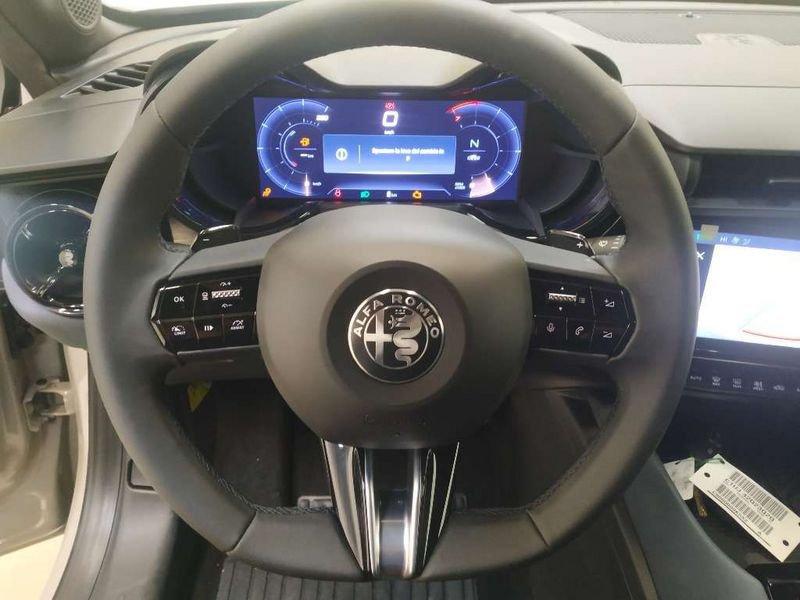 Alfa Romeo Junior 1.2 ibrida 145cv edct6