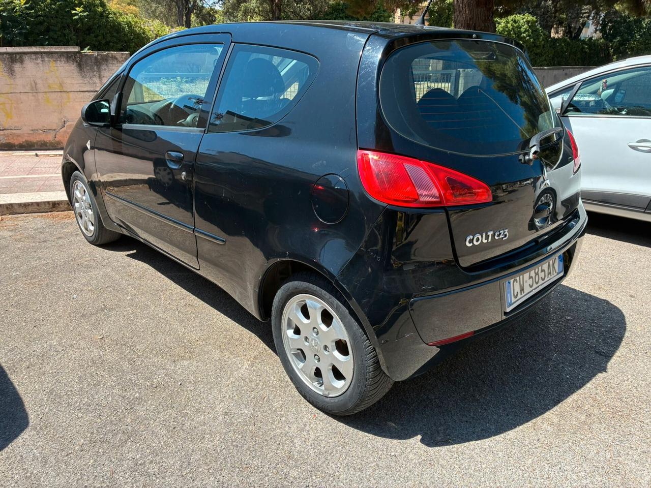 Mitsubishi Colt 1.1 3p-2005