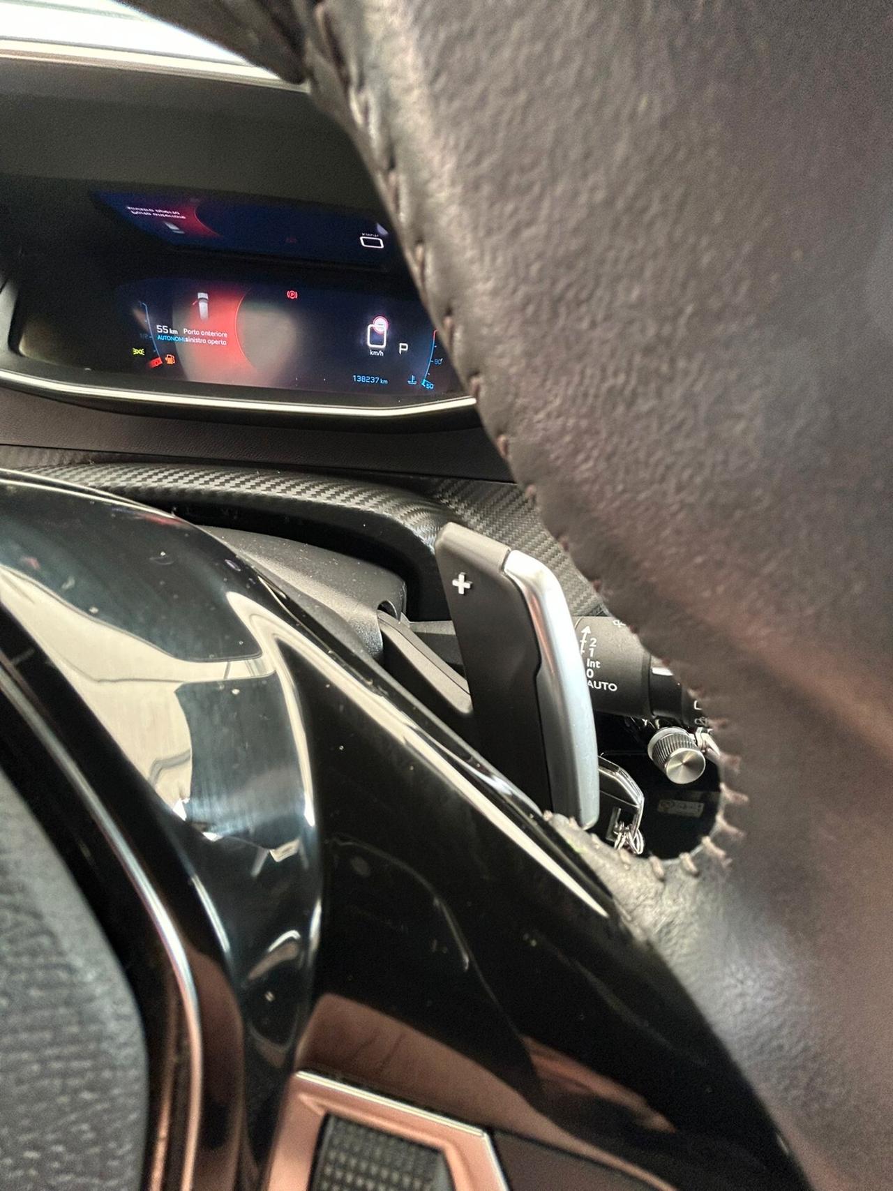 Peugeot 2008 BlueHDi 1.5 Diesel 130 S&S EAT8 Allure