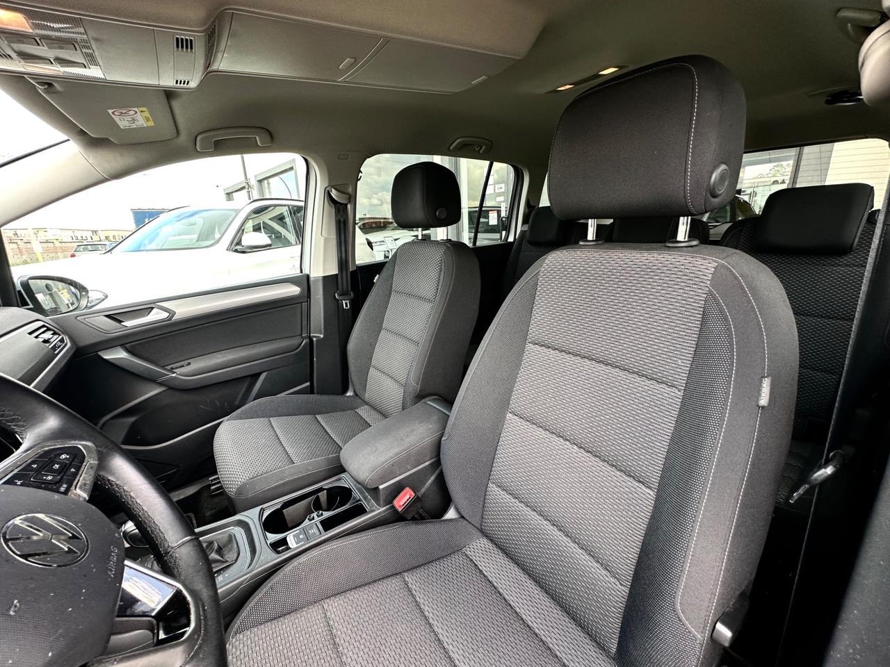 Volkswagen Touran 2.0 TDI 150 CV SCR DSG Business BlueMotion 7 POSTI