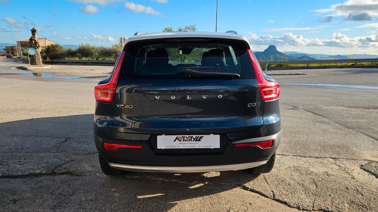 Volvo XC40 D3 AWD Geartronic Momentum